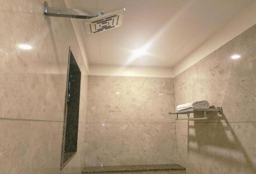 فندق Amar Palace Ahmednagar