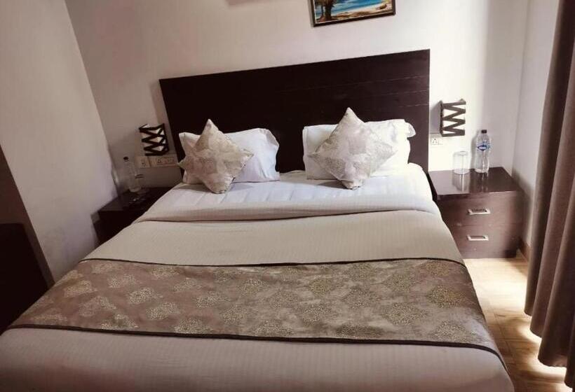 هتل Amber Suites &