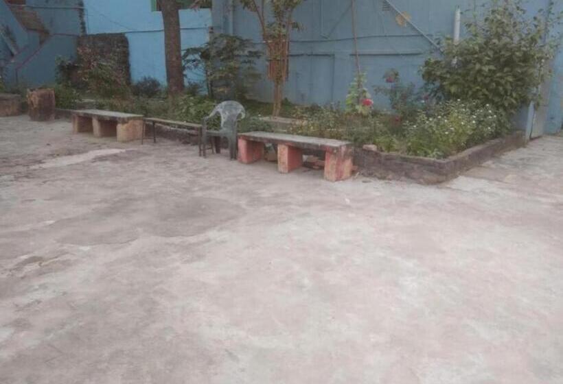 בית מלון כפרי Grg Kameshwar Bhawan Rajgir