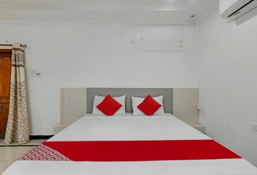 هتل Oyo Serenity Home Stay