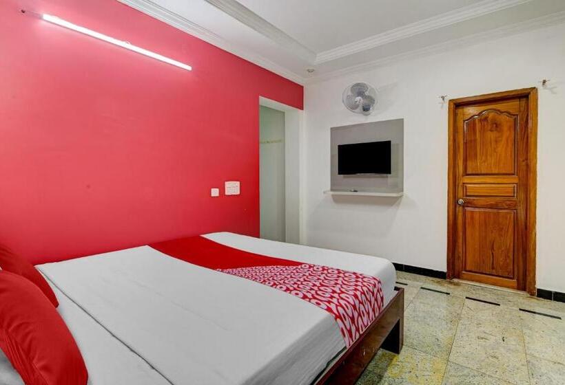 هتل Oyo Serenity Home Stay