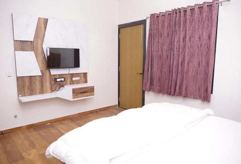 فندق Panache The Escape   Home Stay