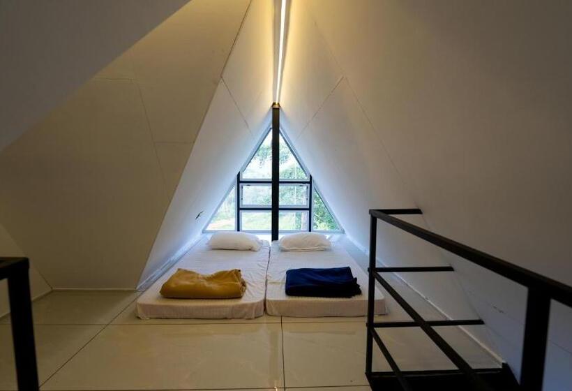호텔 Silent Planet Resort