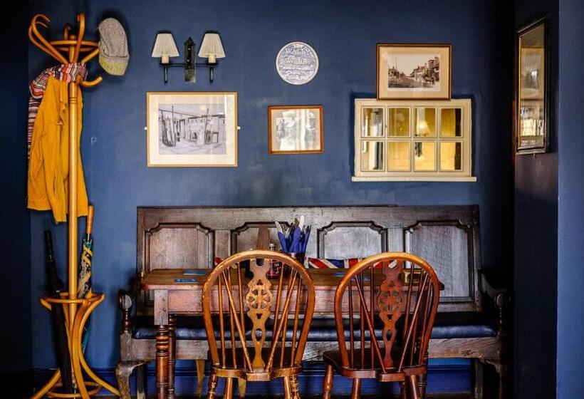酒店 The Bell Inn