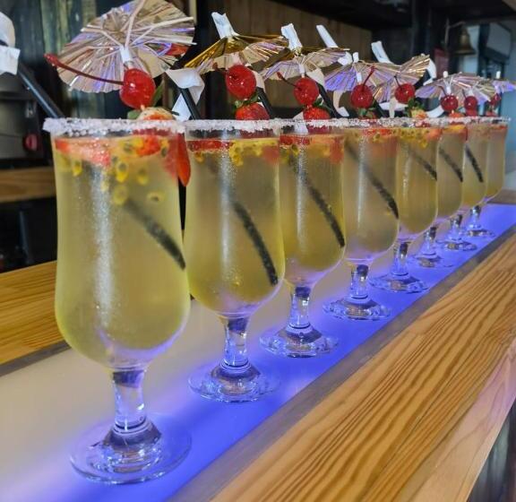 Monte Crous Hotel, Restaurant And Venue