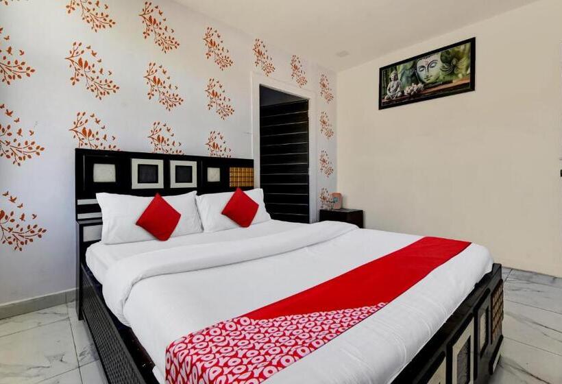 Oyo Hotel Shanti Villa