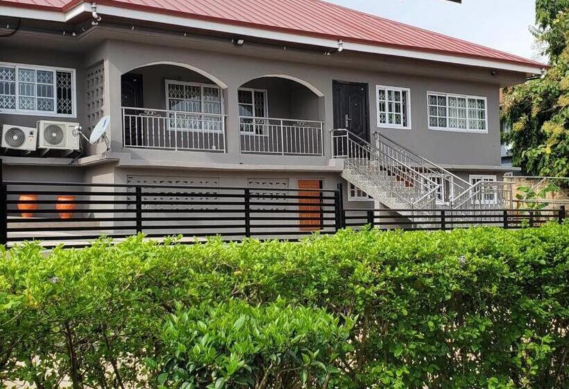 پانسیون Casa Consuelo Guest House