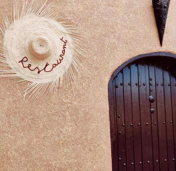 بنسيون Zagora Oasis Lodge