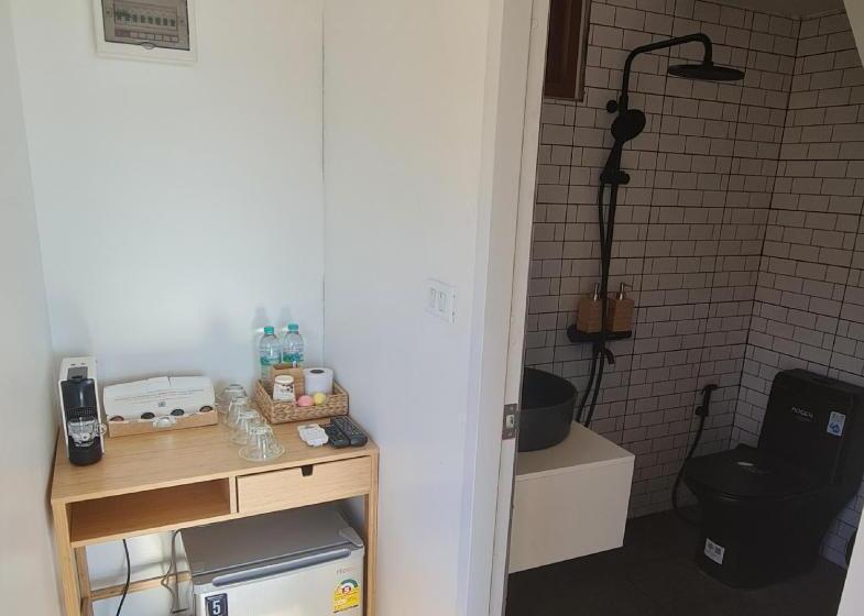 אתר נופש Sirine Onsen รีสอร์ทออนเซนวิวทะเลหมอก