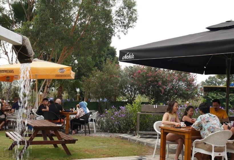 Akyaka Nehir Butik Otel