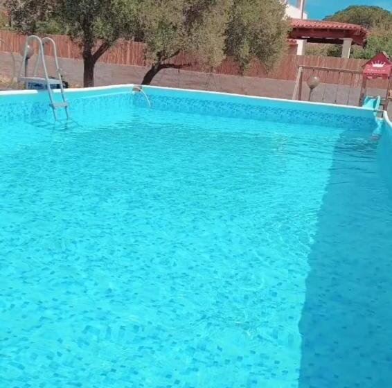 تختخواب و صبحانه Buddha Summer Suites Iun R6153