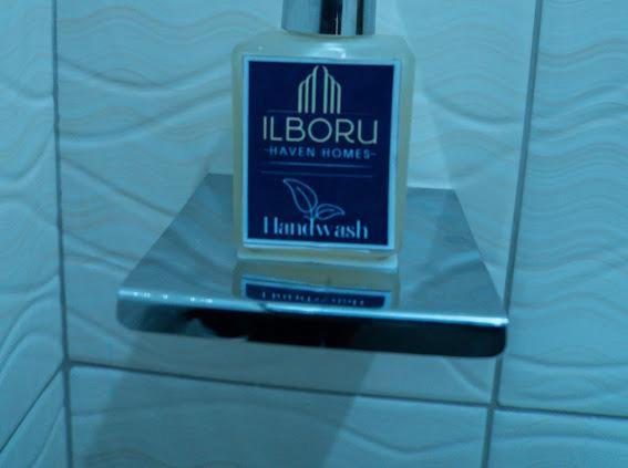 تختخواب و صبحانه Ilboru Haven Homes