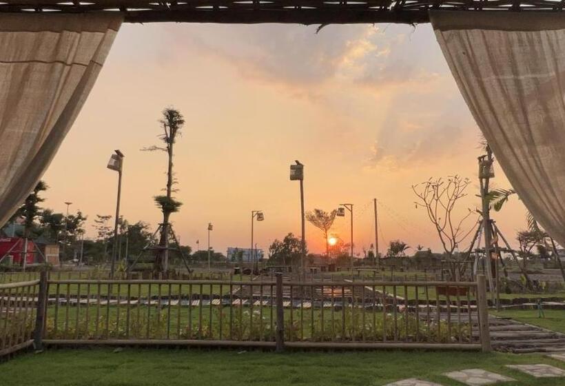 فندق บ้านไทยไออุ่น @ทุ่งขนอนหลวง