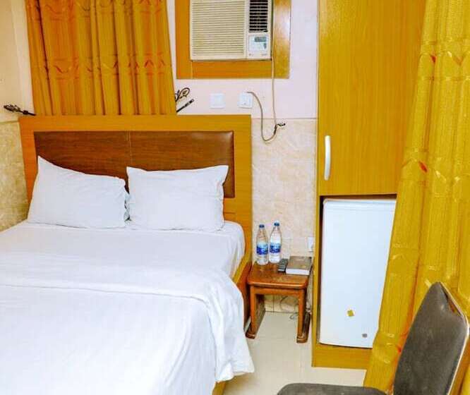 هتل Calbert Lodge