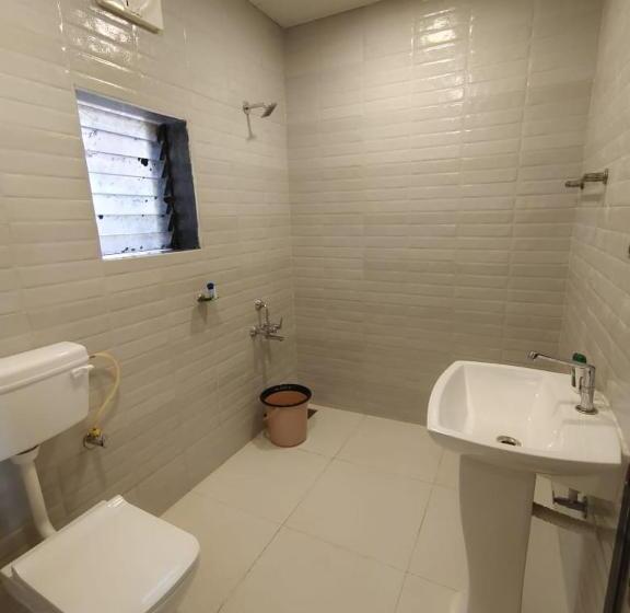 בית מלון כפרי On The High Ground Tourism Point