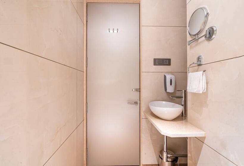 בית מלון כפרי Treebo Premium Heritage Grand  Majiwada Thane