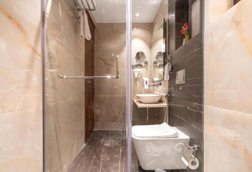 בית מלון כפרי Treebo Premium Heritage Grand  Majiwada Thane