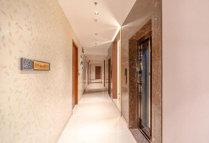 בית מלון כפרי Treebo Premium Heritage Grand  Majiwada Thane