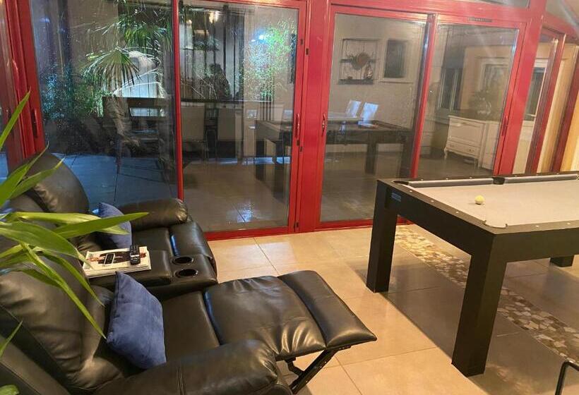 پانسیون Dépendance Avec Billard à Proximité Zénith Rouen