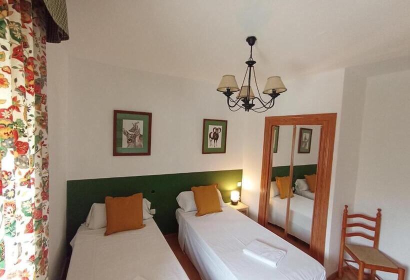 پانسیون Hostal Rural Alto Tajo Poveda