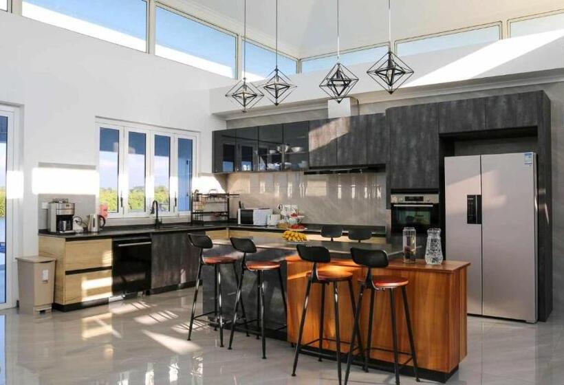 پانسیون Island Villa