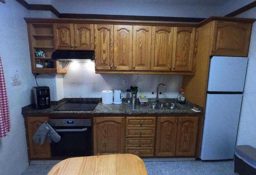 پانسیون Twin Room At Villa Lila