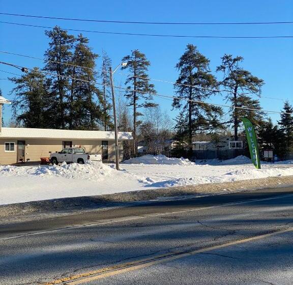 Pine Ridge Motel