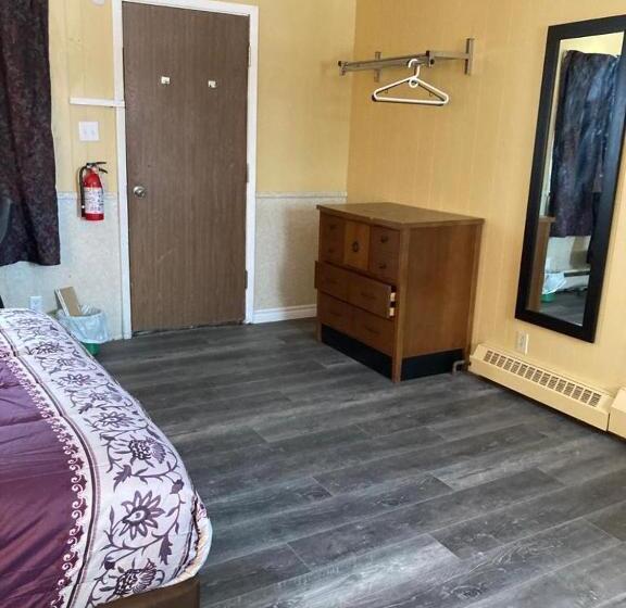 Pine Ridge Motel