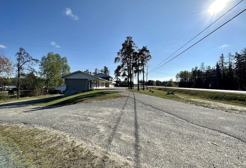 Pine Ridge Motel
