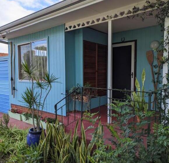 The Oars Retro B&b