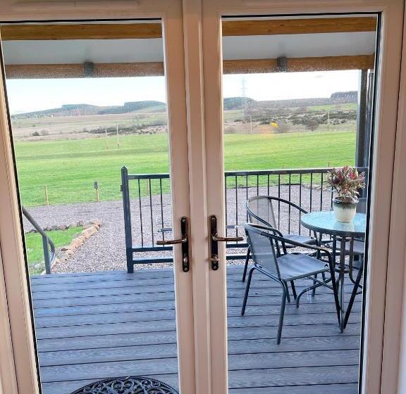 فندق Capledrae Farmstay Shepherds Huts