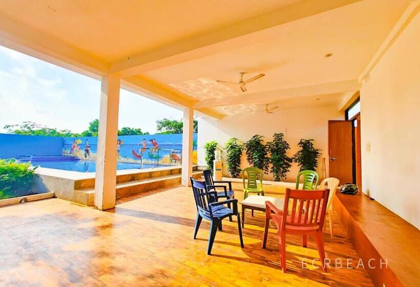 בית מלון כפרי Hangout Resort Muttukadu By Phr