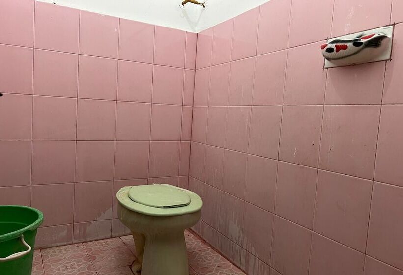 فندق Oyo 93683 Kost Naura