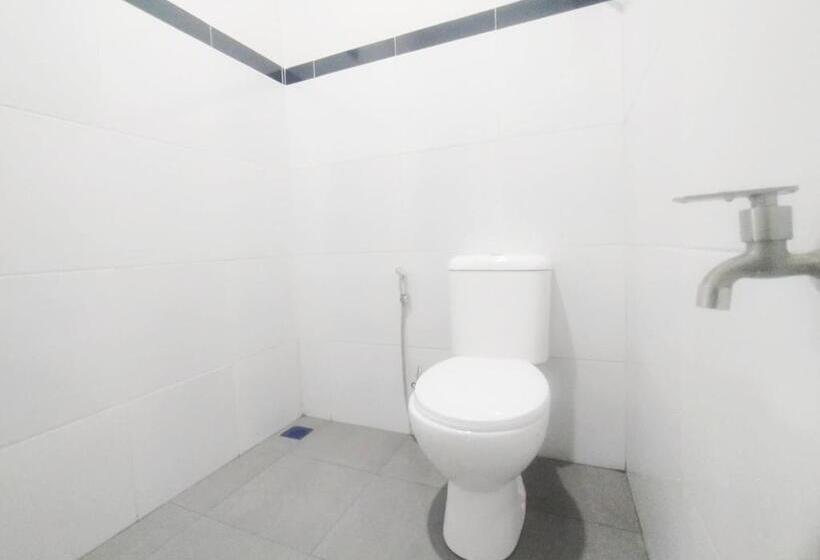 هتل Reddoorz Syariah Near Stasiun Purwokerto