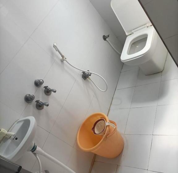 בית מלון כפרי Sri Guru Natha Residency