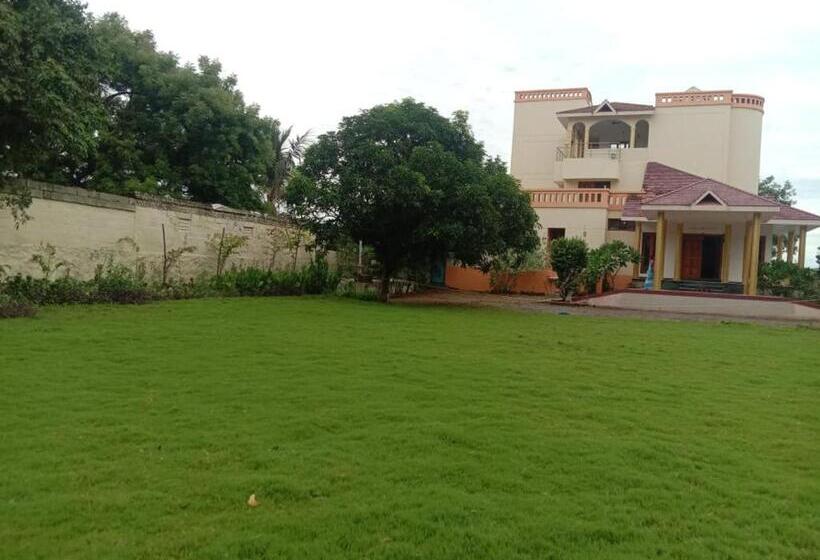 בית מלון כפרי Sunshine Beach House