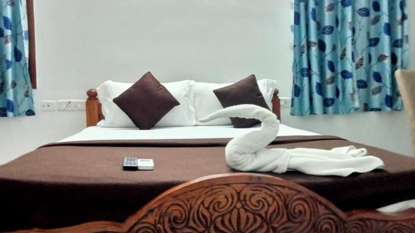 בית מלון כפרי Sunshine Beach House