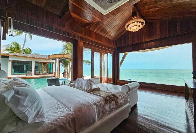 هتل Villa Aokhanom Beachfront