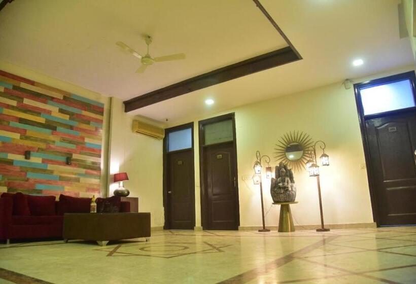 فندق Welcome To Cloud 29 Near Gurgaon Sec 45