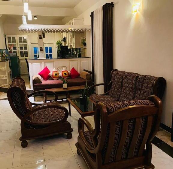 펜션 Christine Villa