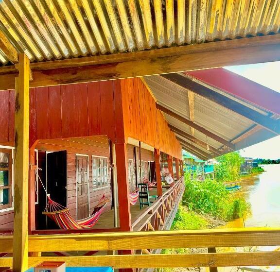 پانسیون Happy Bangalow Riverside
