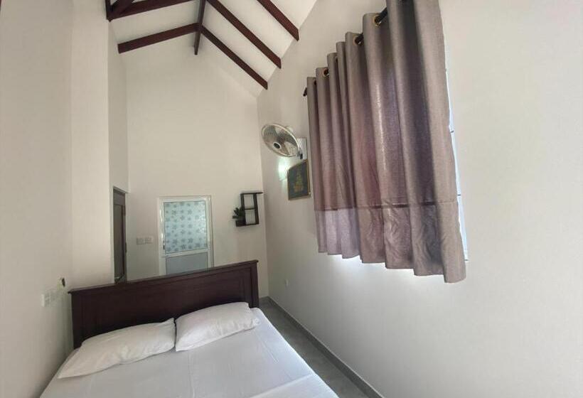 بنسيون Irin S Beach Lodging