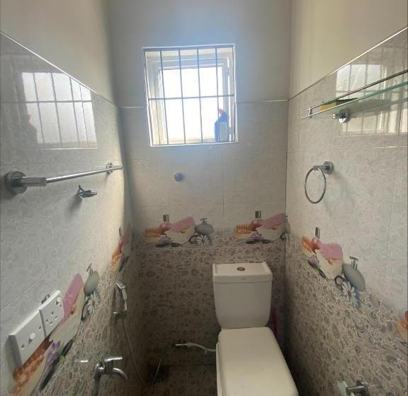 Пансион Irin S Beach Lodging