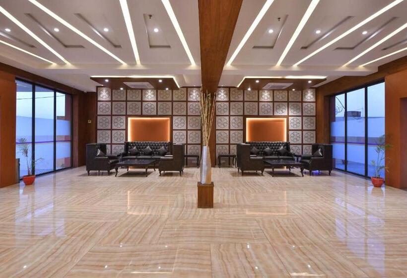 リゾートホテル Clubhouse Hotel Morbi