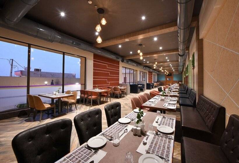 リゾートホテル Clubhouse Hotel Morbi