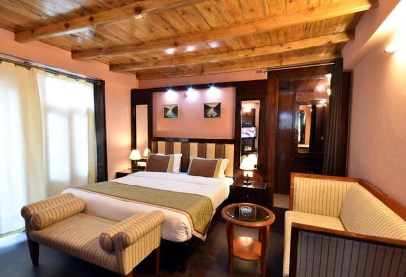 هتل H. K. Legacy Nainital