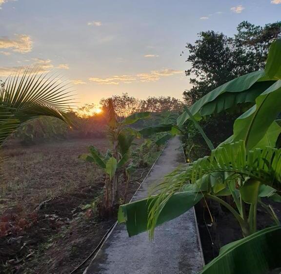 هتل Huai Ngu Farm Stay