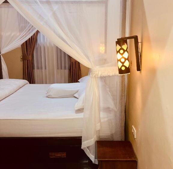 Отель R5 Keramba Inn
