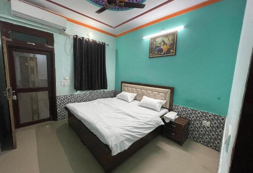 هتل Radhika Kunj Guest House