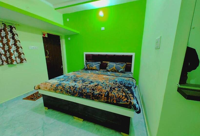 Hotel The Akash Guest House 15 Min Walking From Ram Janam Bhumi